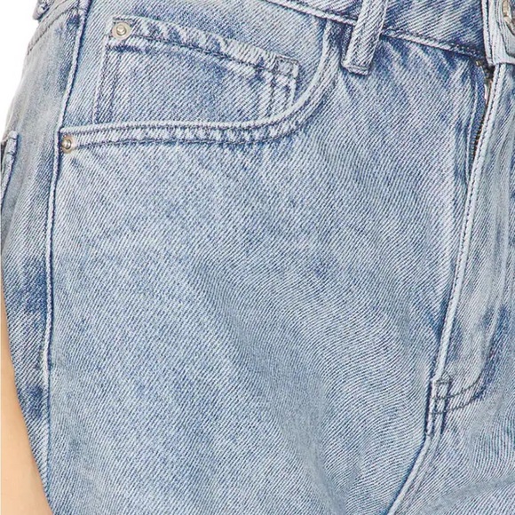 WeWoreWhat Denim High Rise Short in Midi Wash. NWT! - Picture 6 of 6